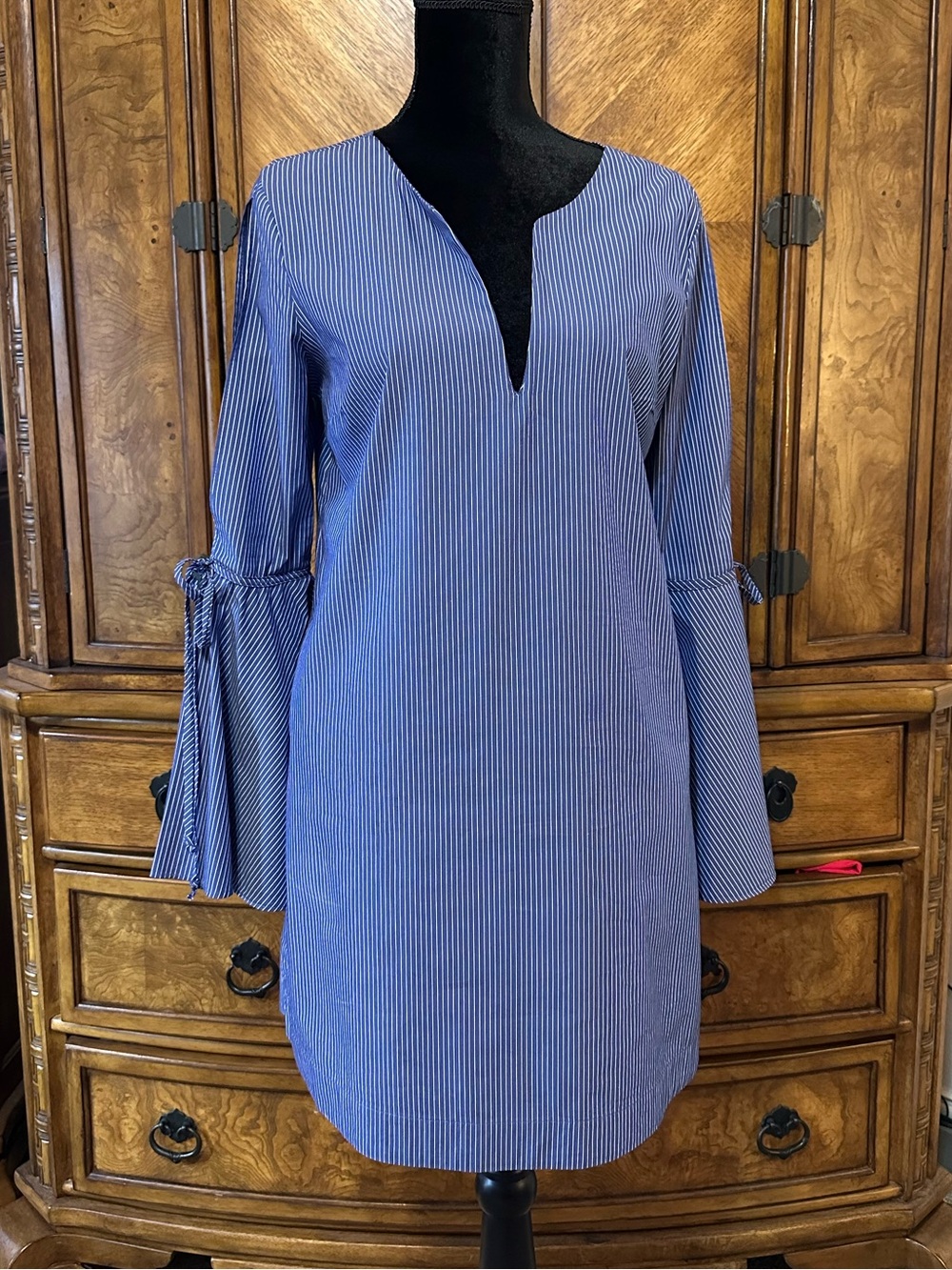 Socialite Blue White Pinstripe Mini Shift Dress Tunic Bell Sleeve Pockets M - Picture 2 of 12
